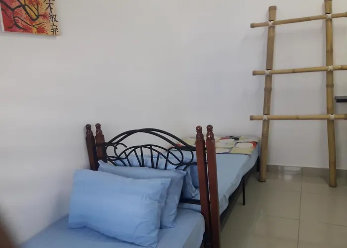 Tampoi Homestay