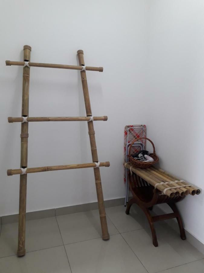 Tampoi *