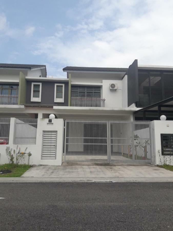Tampoi